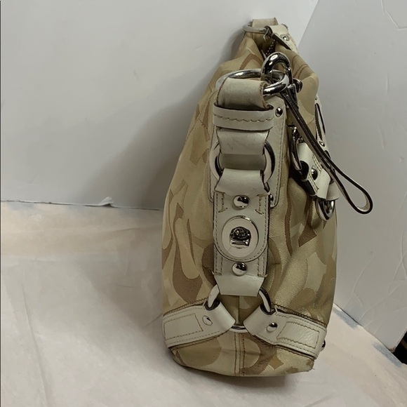 Coach signature beige tan Carly optic white trim - Picture 2 of 10